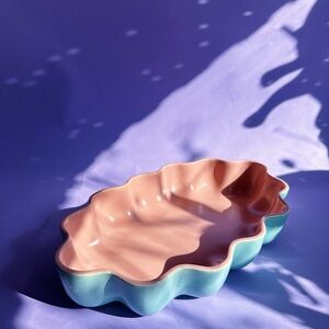 Stylish 1930s Catalina Pottery Ceramic Scalloped Wave Tray in Peach and Teal